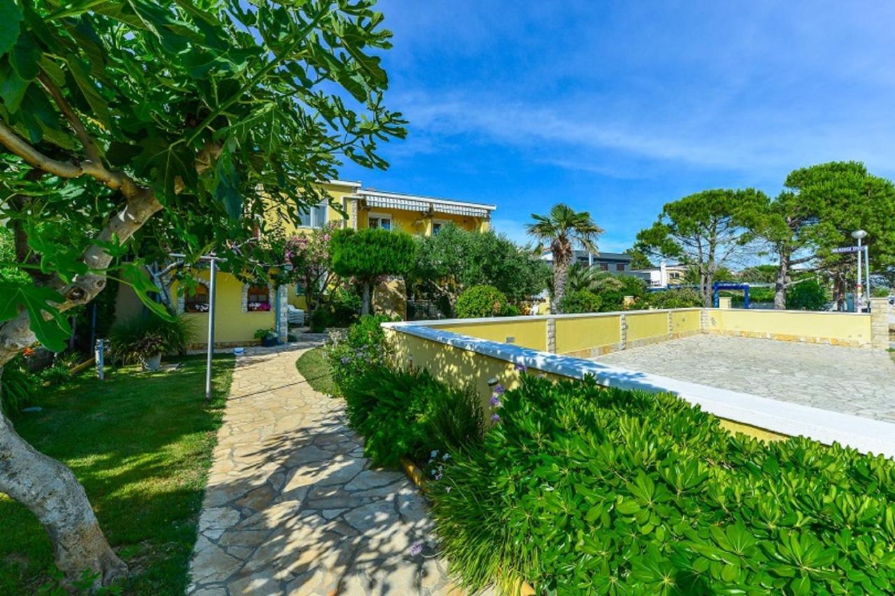 Apartment House Inga 维尔 外观 照片