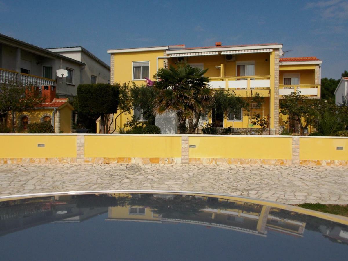 Apartment House Inga 维尔 外观 照片